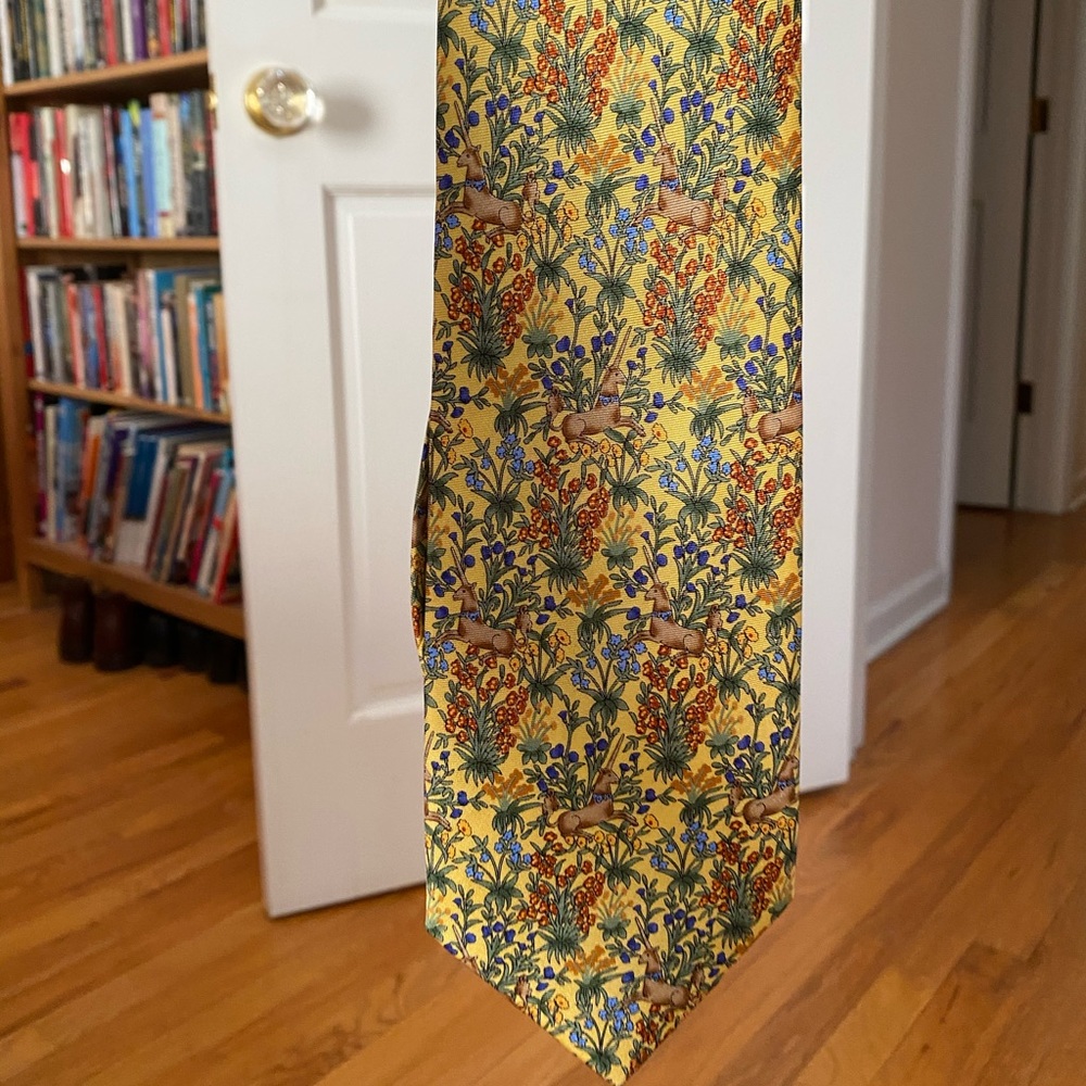 Metropolitan Museum of Art silk tie unicorn print